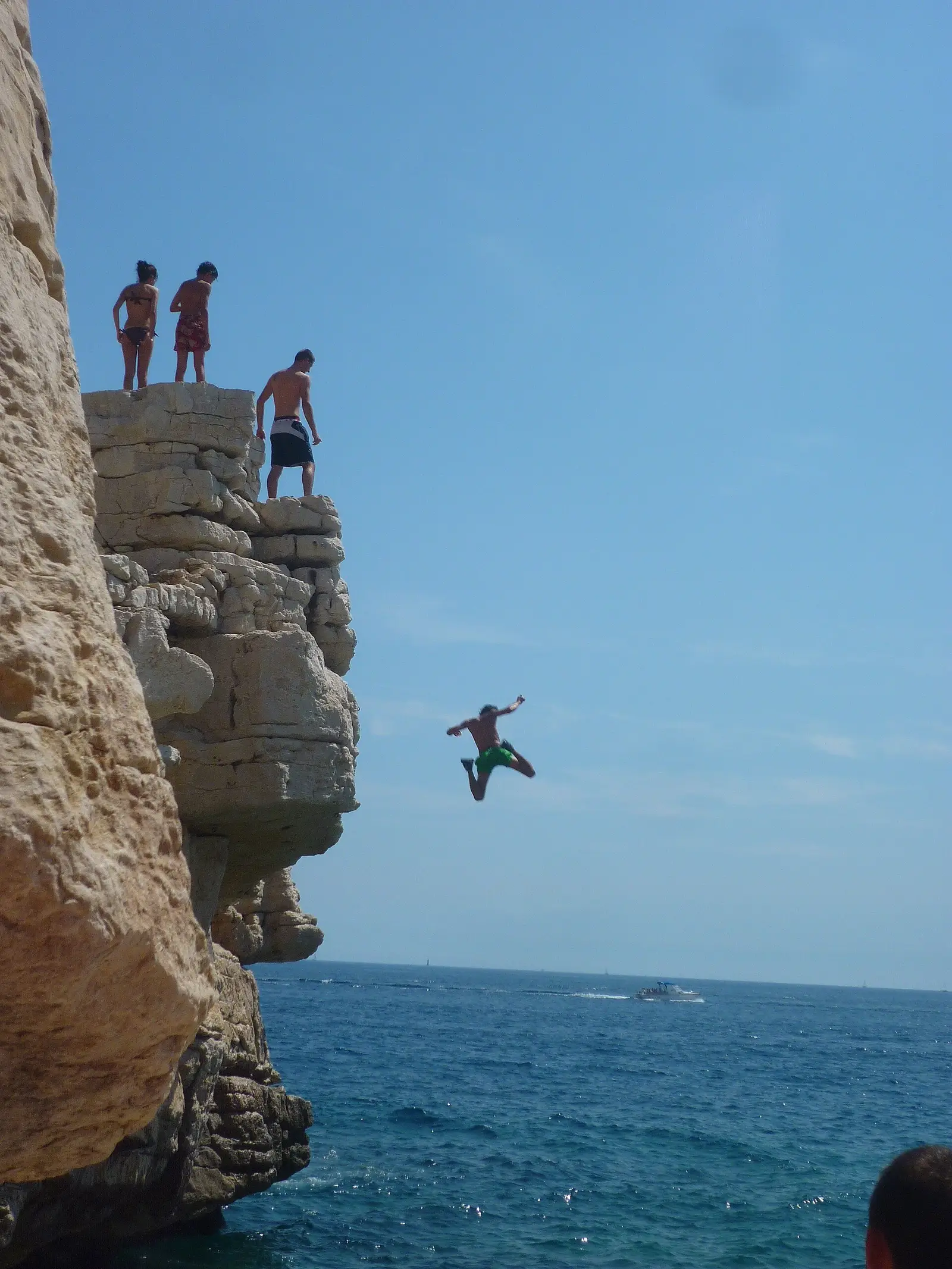 Guided Cliff Jump Experience